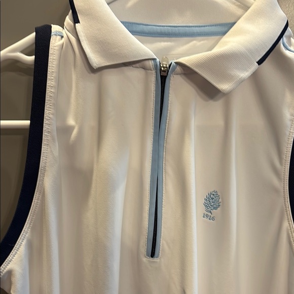 Woman’s Peter Millar golf shirt sz small - Picture 4 of 5